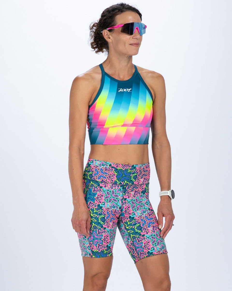 Zoot Sports RUN BOTTOMS Women's Ltd Run 8" Pulse High-Rise Short - Costa Del Sol