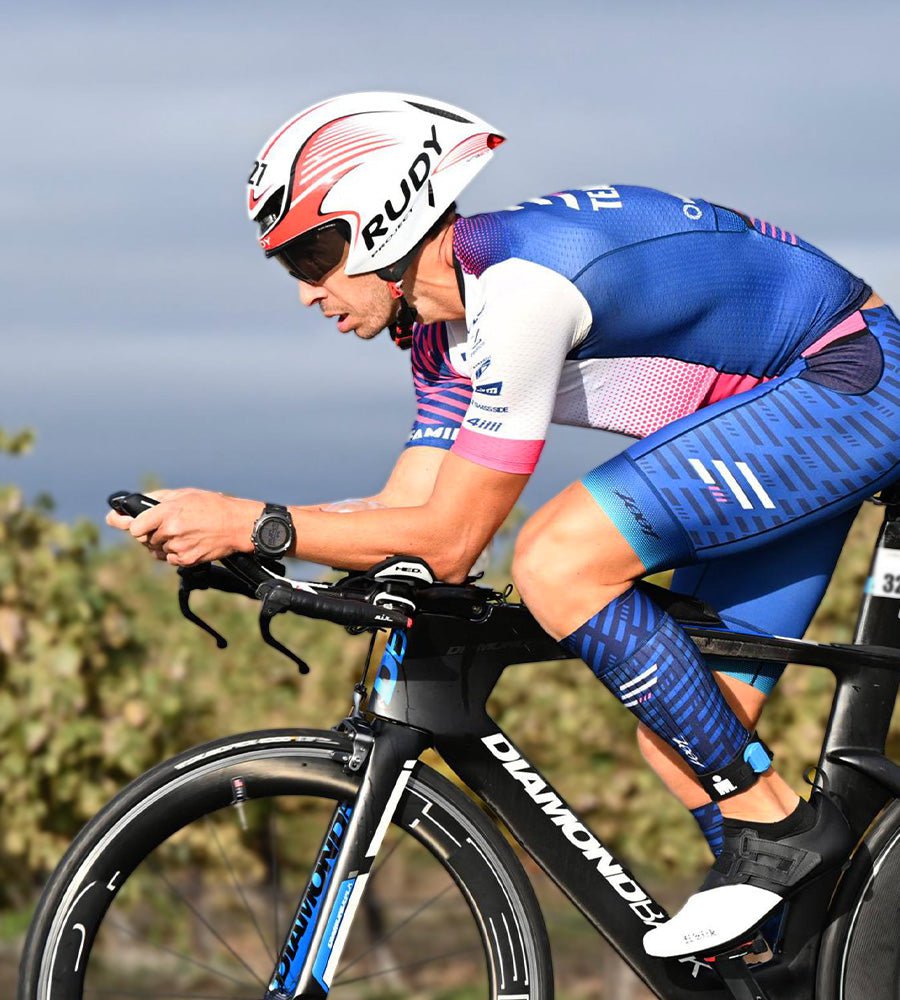 Athlete wearing Zoot custom apparel in race