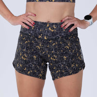 Zoot Sports RUN BOTTOMS Women's Ltd Run 6" Short - Cheetah