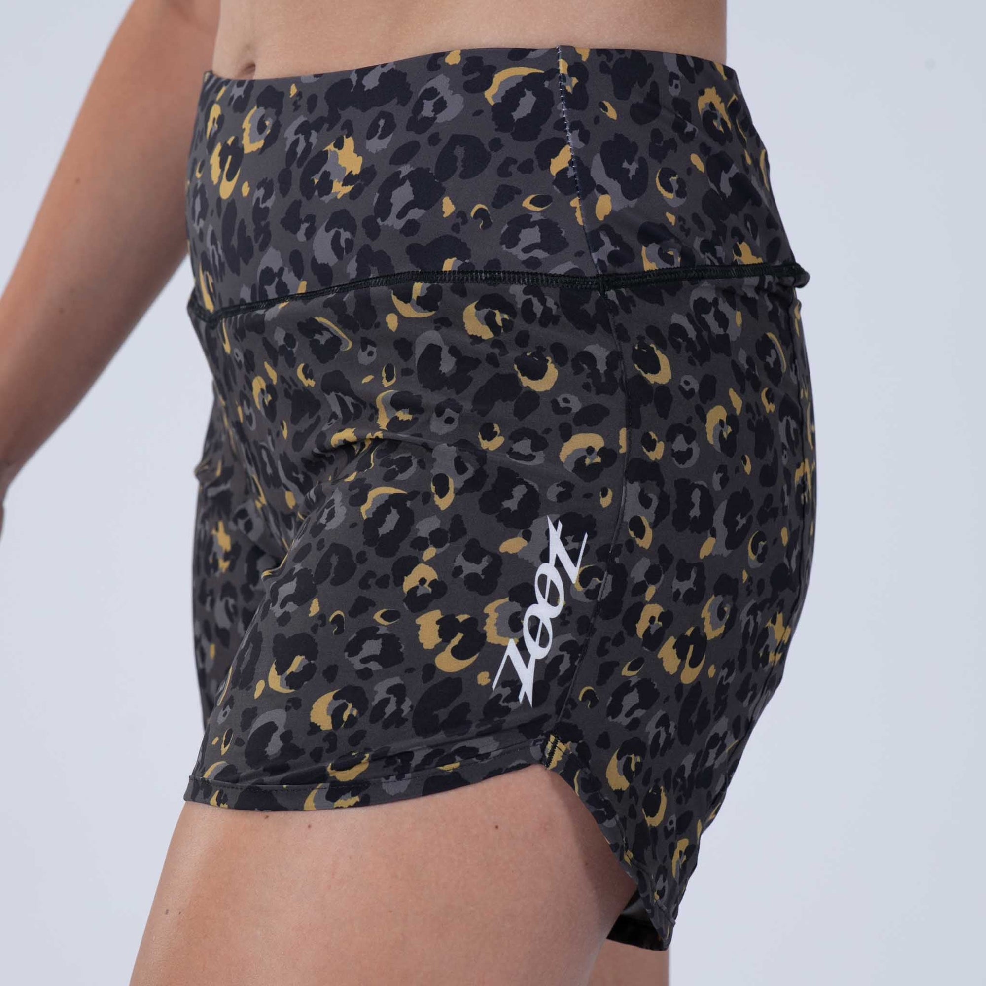 Zoot Sports RUN BOTTOMS Women's Ltd Run 6" Short - Cheetah