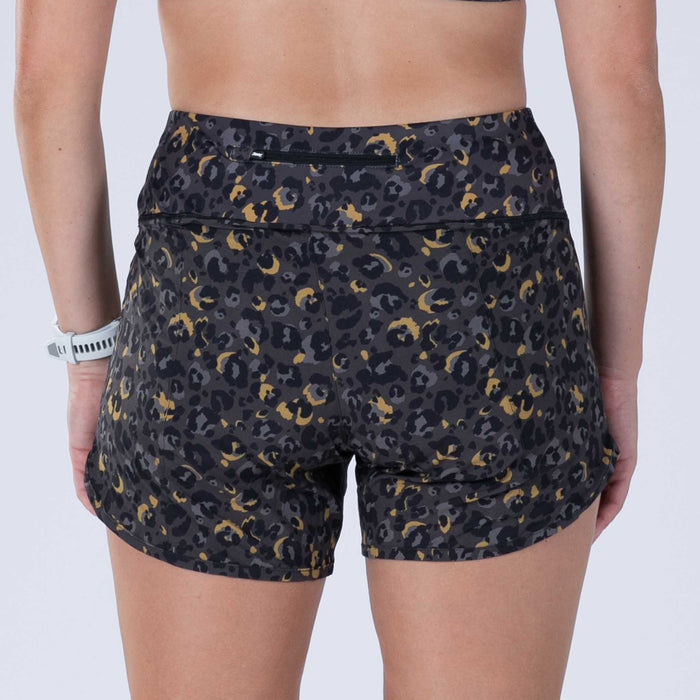 Zoot Sports RUN BOTTOMS Women's Ltd Run 6" Short - Cheetah