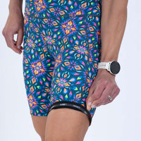 Zoot Sports RUN BOTTOMS Women's Ltd Run 8" Pulse High-Rise Short - Kaleidoscope