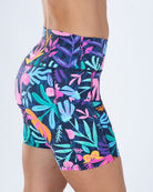 Zoot Sports RUN SHORTS 6" INSEAM Women's Ltd Run 6" Pulse High-Rise Short - Florescence