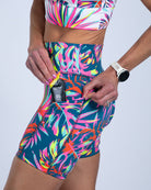 Zoot Sports RUN SHORTS 6" INSEAM Women's Ltd Run 6" Pulse High-Rise Short - Island Original