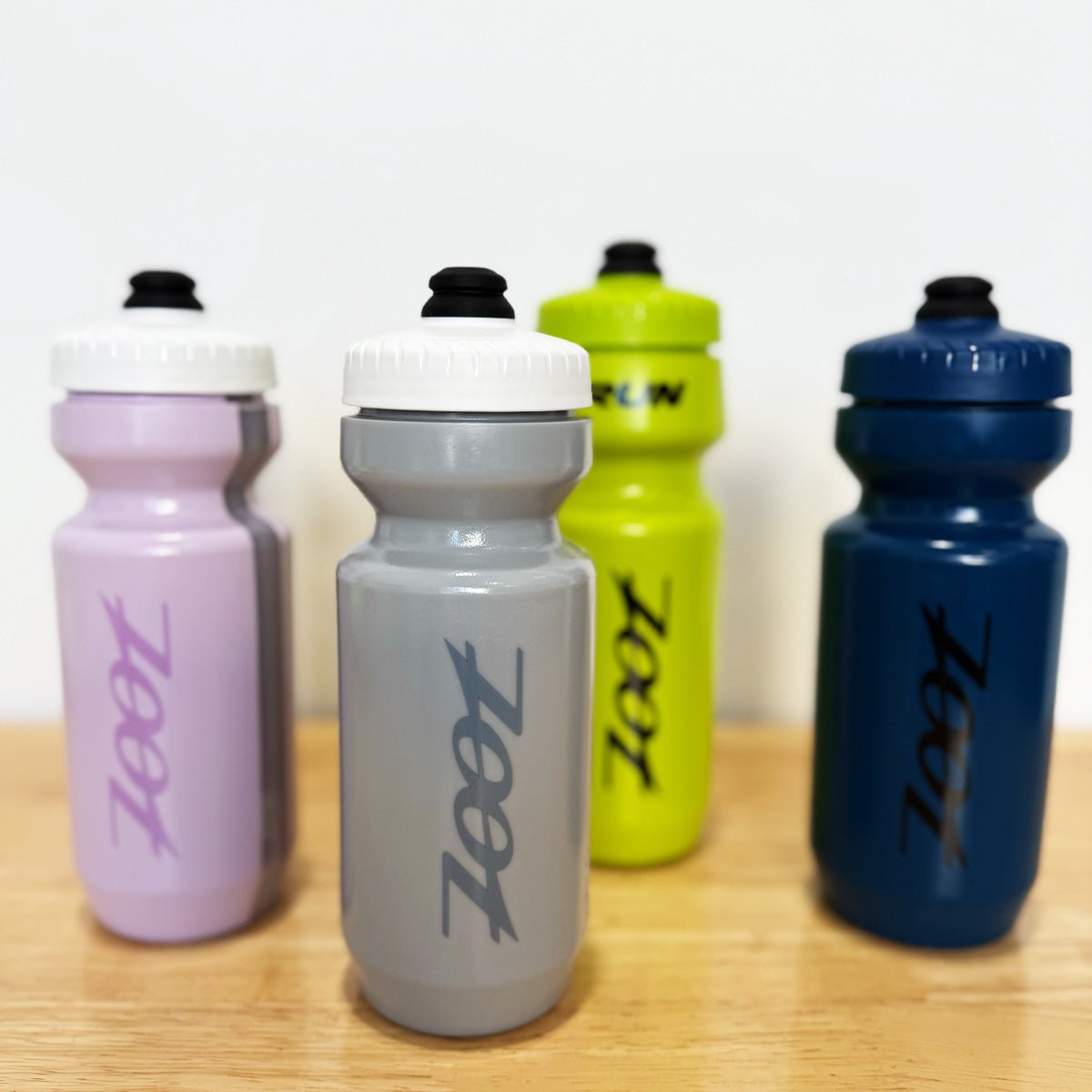 Zoot Sports WATER BOTTLES 22 Oz Purist Water Bottle - Astra