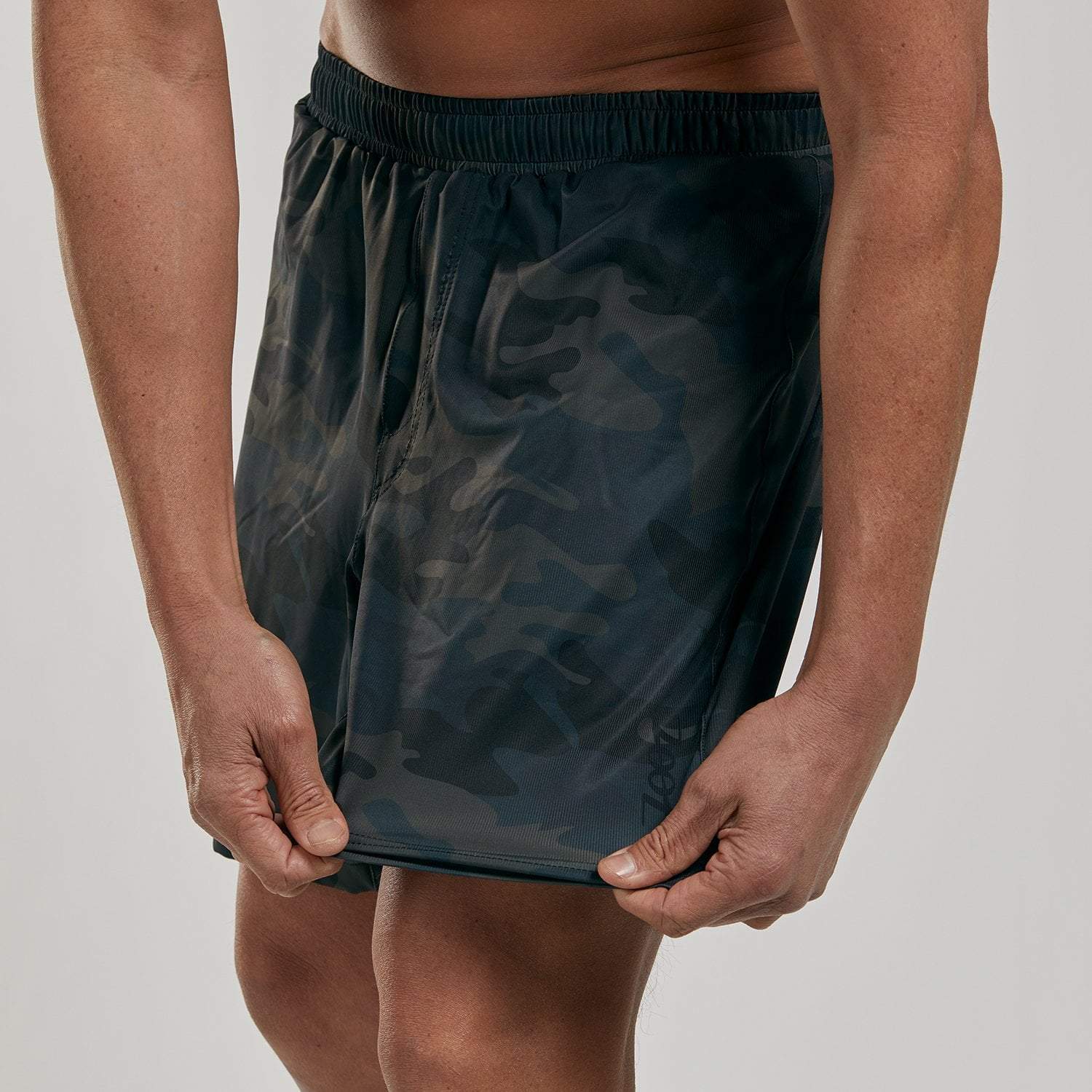 Zoot Sports RUN APPAREL MENS LTD RUN 7" SHORT - KONA CAMO